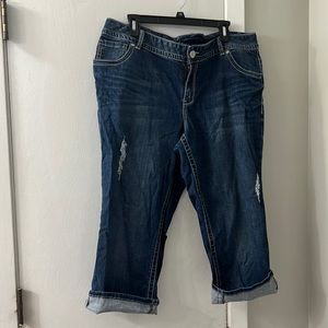 Plus size Lane Bryant denim capri 👖